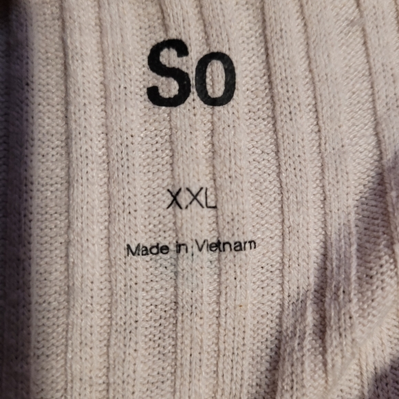 Top - Picture 2 of 2